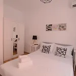 Miralex - Moonlight Apartment Mamaia