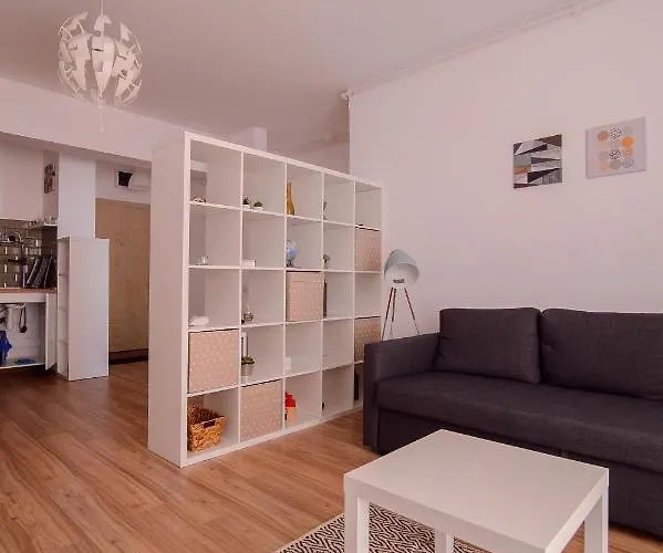 Miralex - Moonlight Mamaia